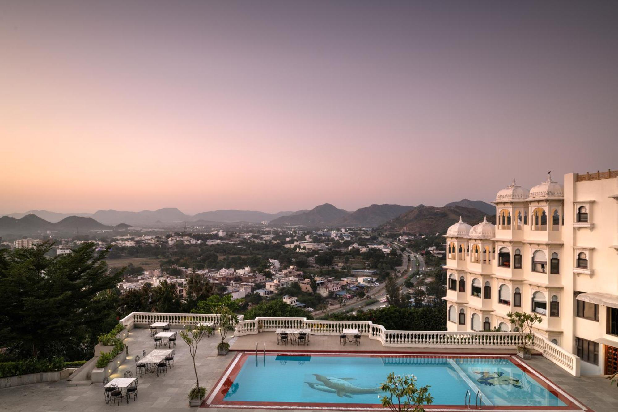 Bhairavgarh Palace Udaipur Exterior photo
